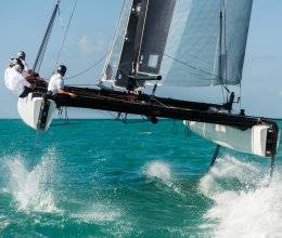 Foils sur catamaran